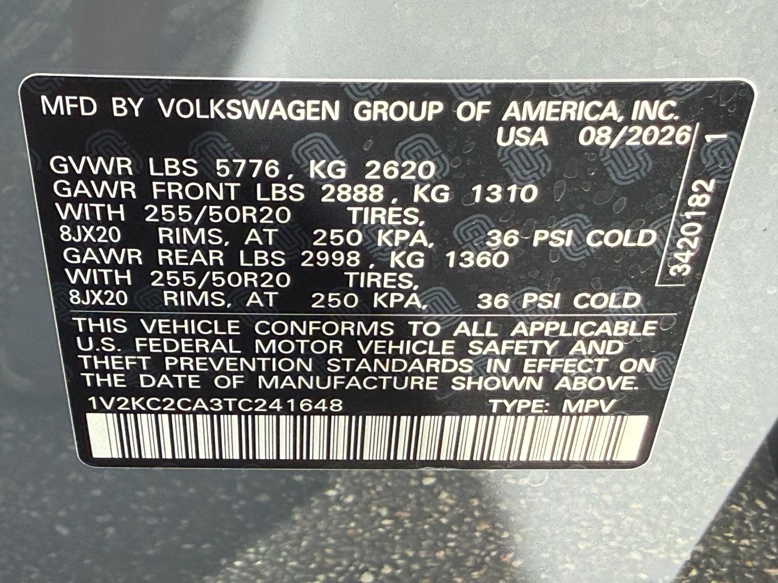 Volkswagen Atlas Cross Sport Vehicle Image 18