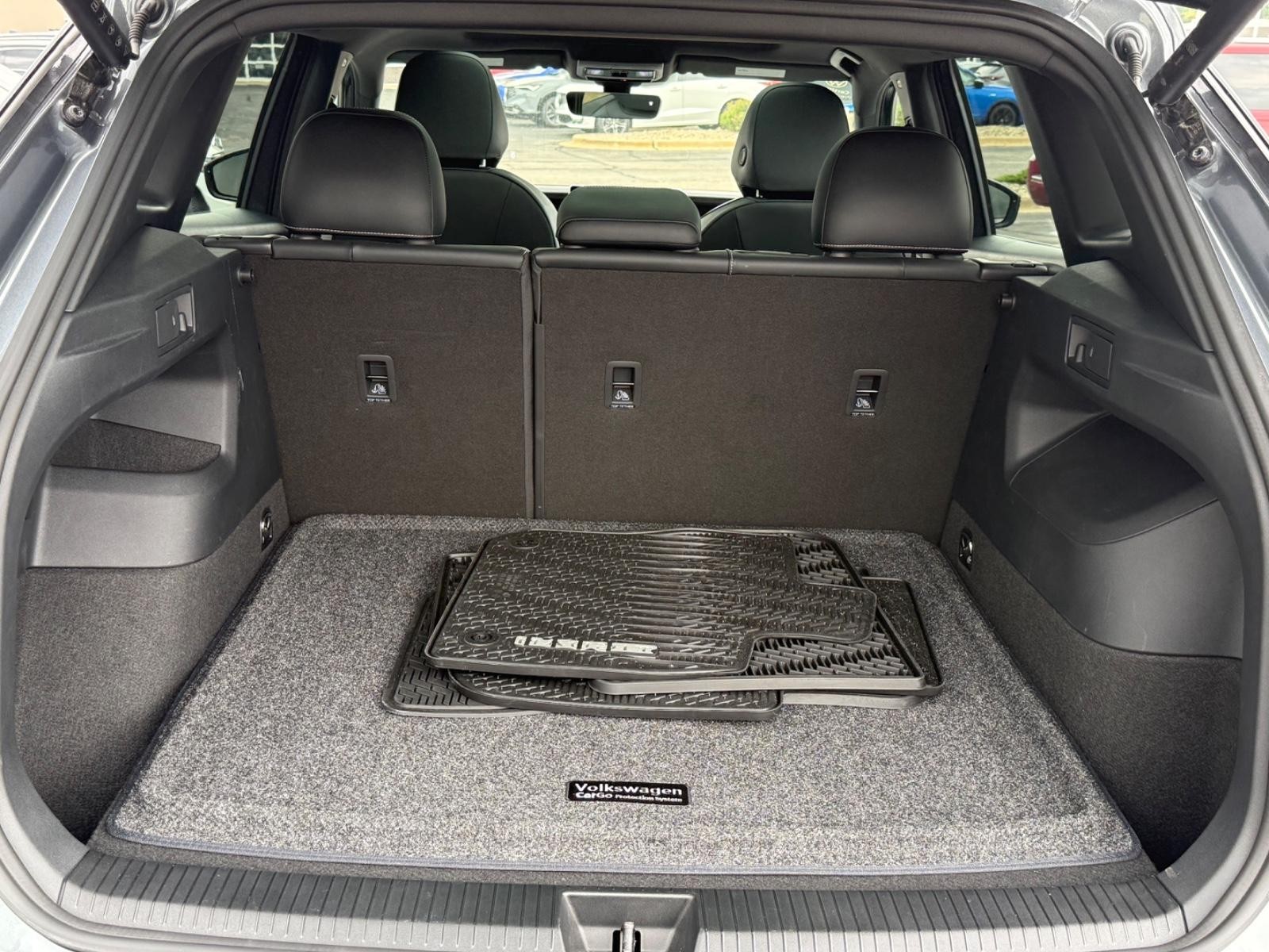 Volkswagen Tiguan Vehicle Image 05