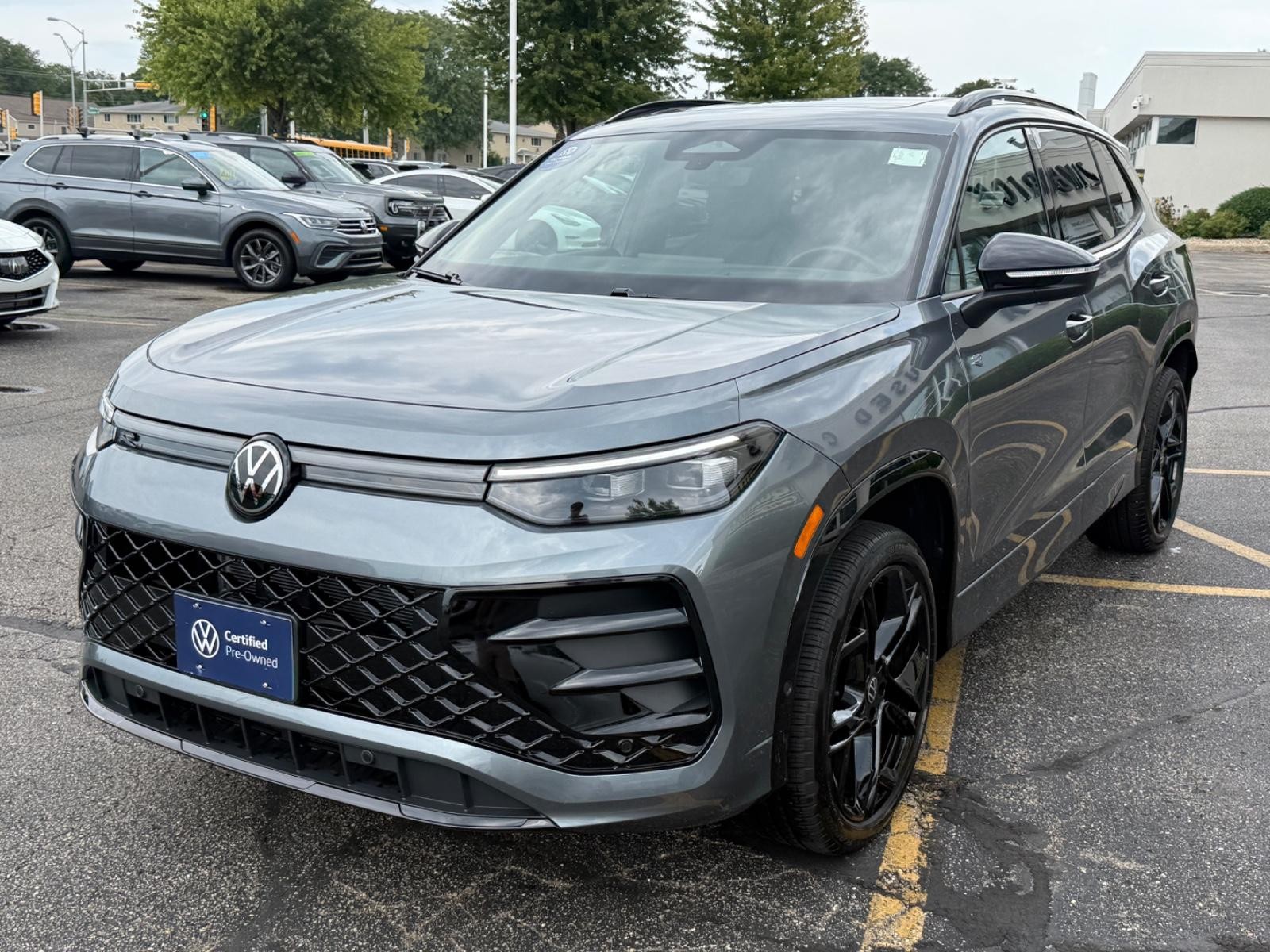 Volkswagen Tiguan Vehicle Image 08