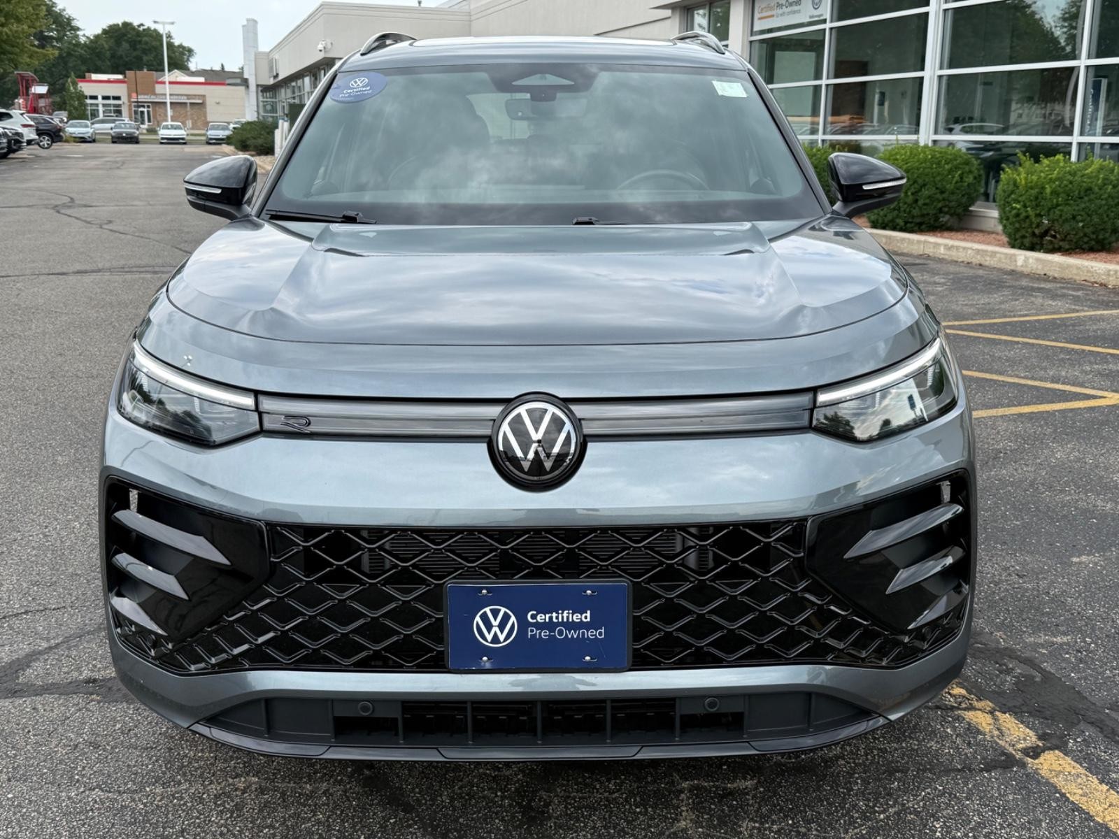 Volkswagen Tiguan Vehicle Image 09