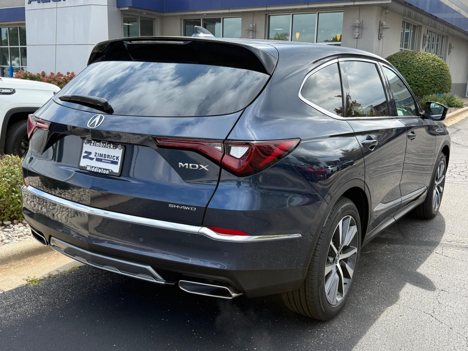 Acura MDX Vehicle Image 03