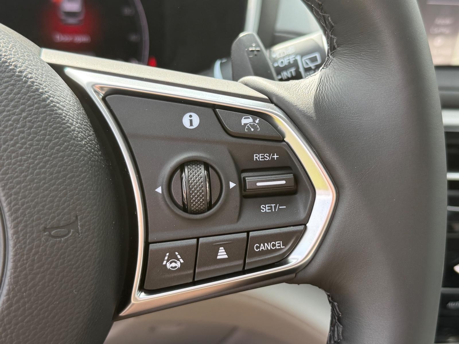 Acura MDX Vehicle Image 13