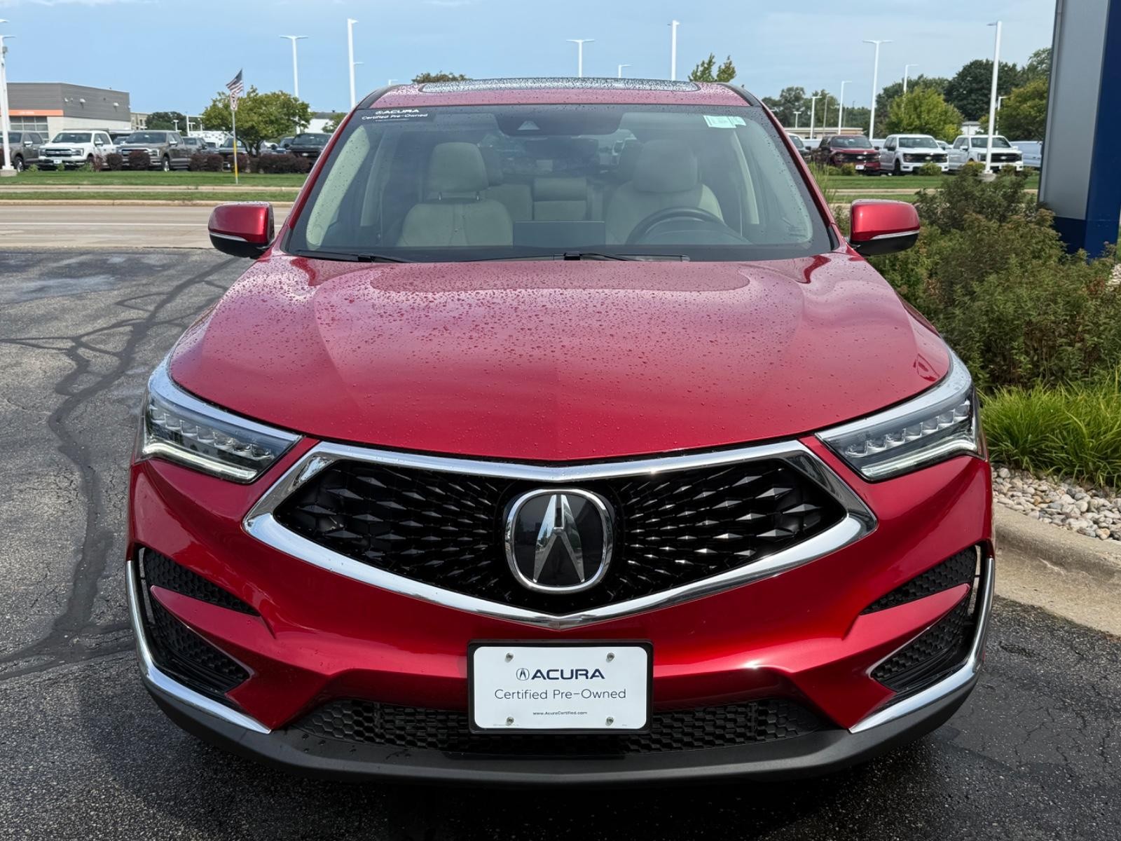 Acura RDX Vehicle Full-screen Gallery Image 09
