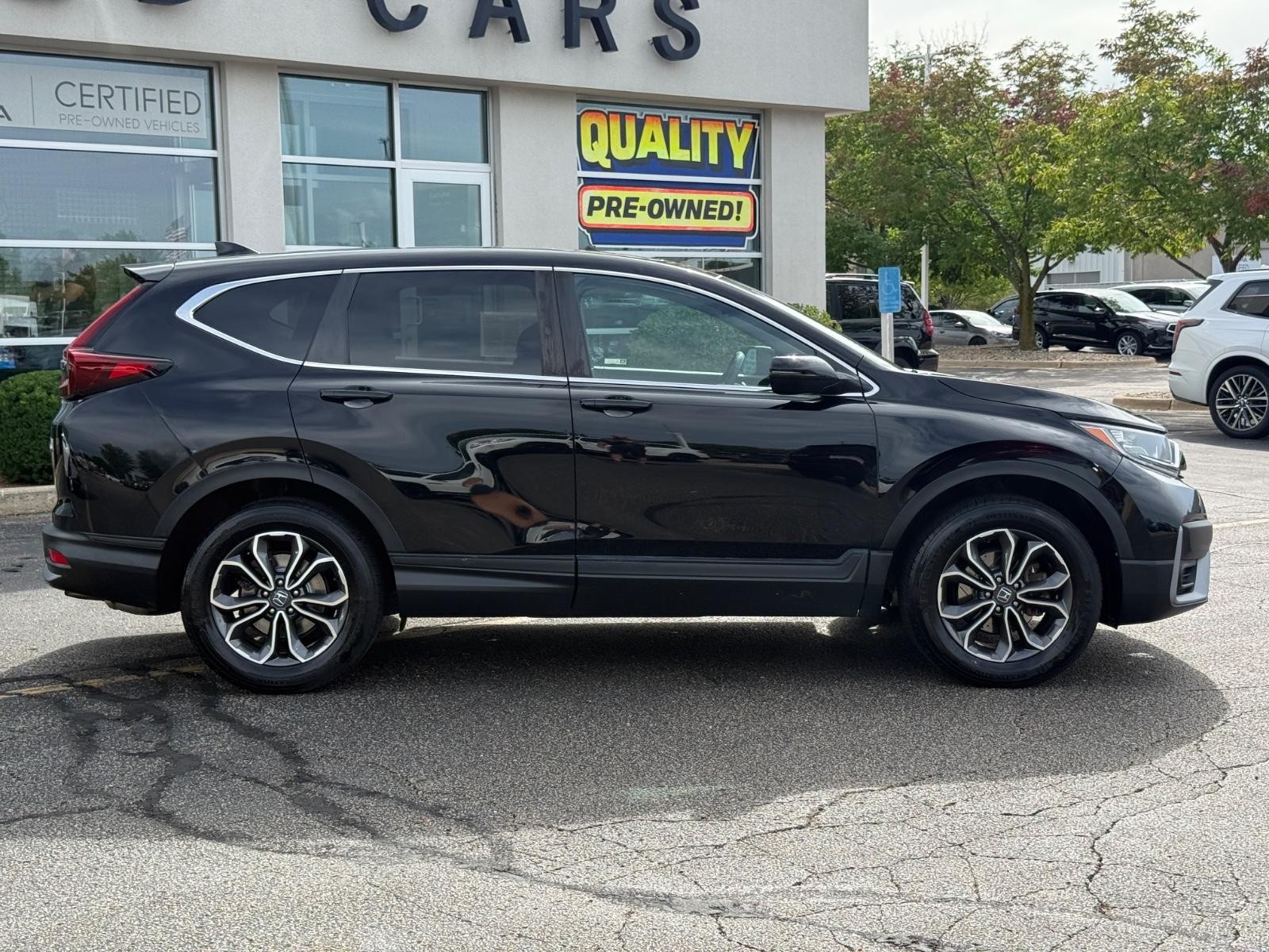 Honda CR-V Vehicle Image 02