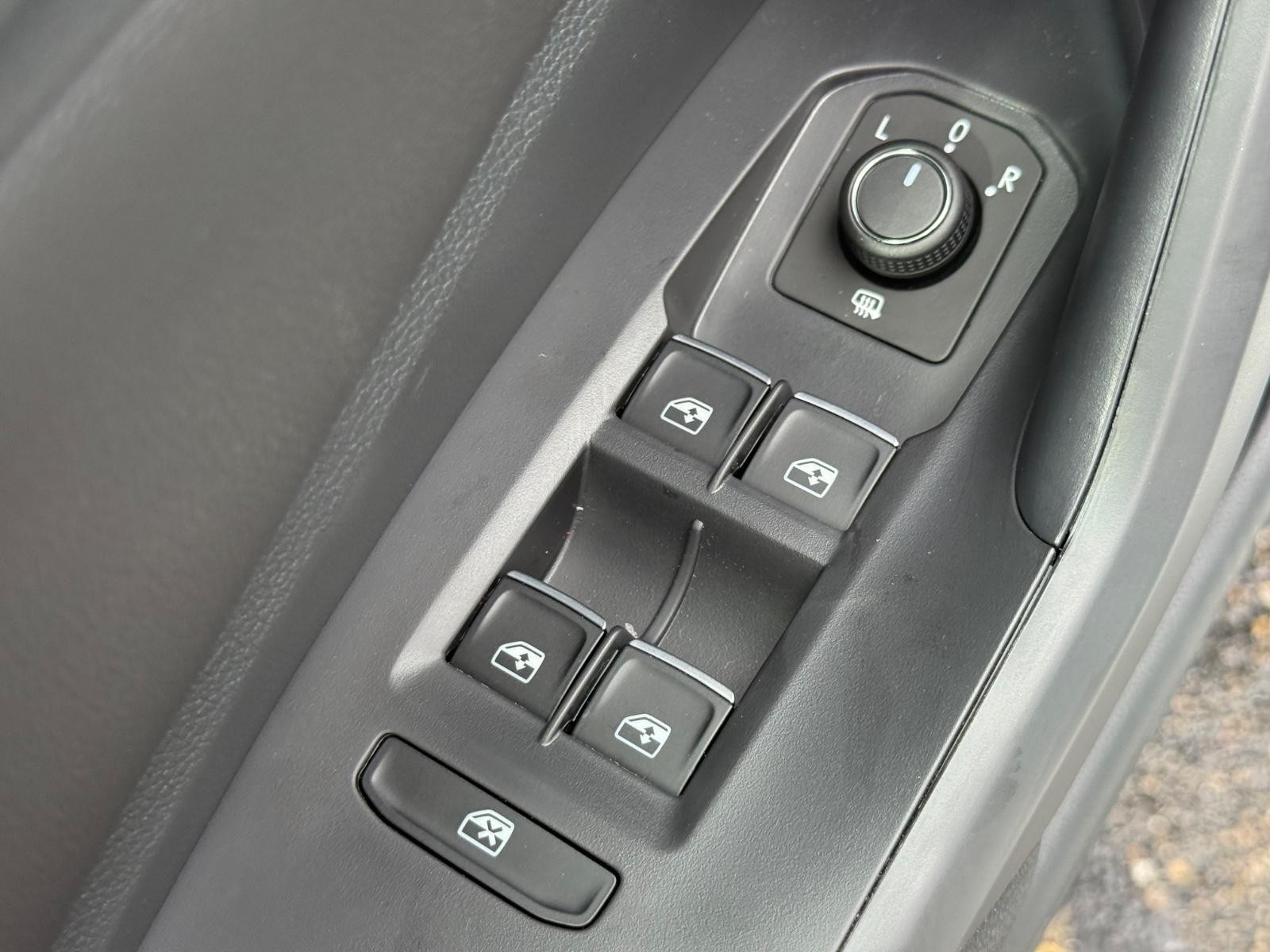 Volkswagen Jetta Vehicle Image 15