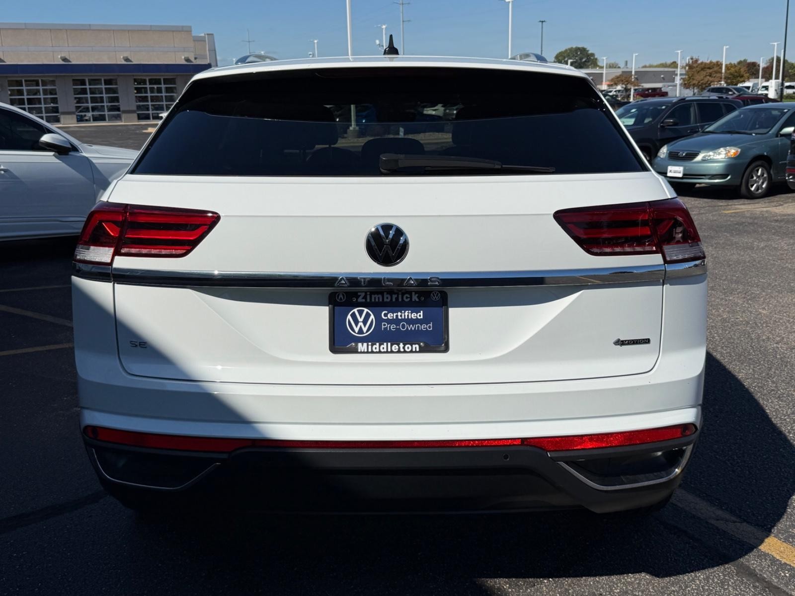 Volkswagen Atlas Cross Sport Vehicle Image 04