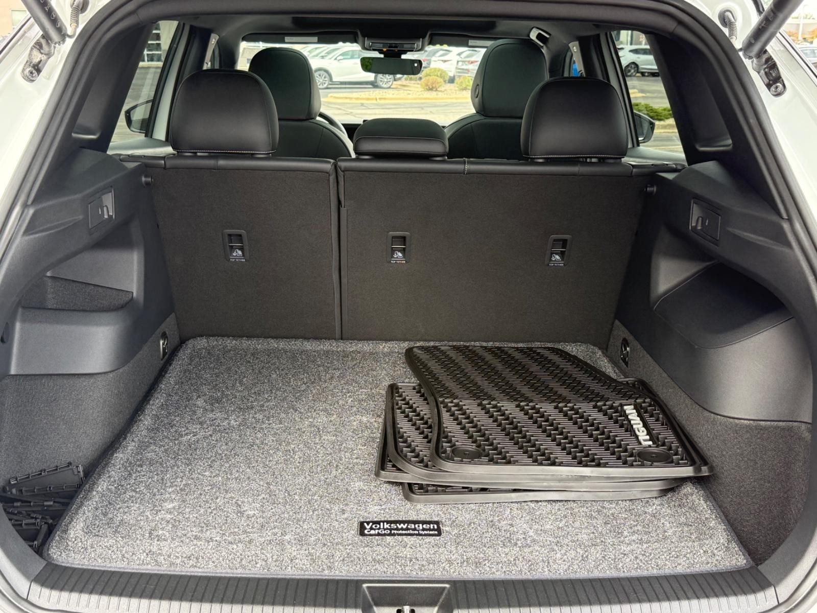 Volkswagen Tiguan Vehicle Image 05