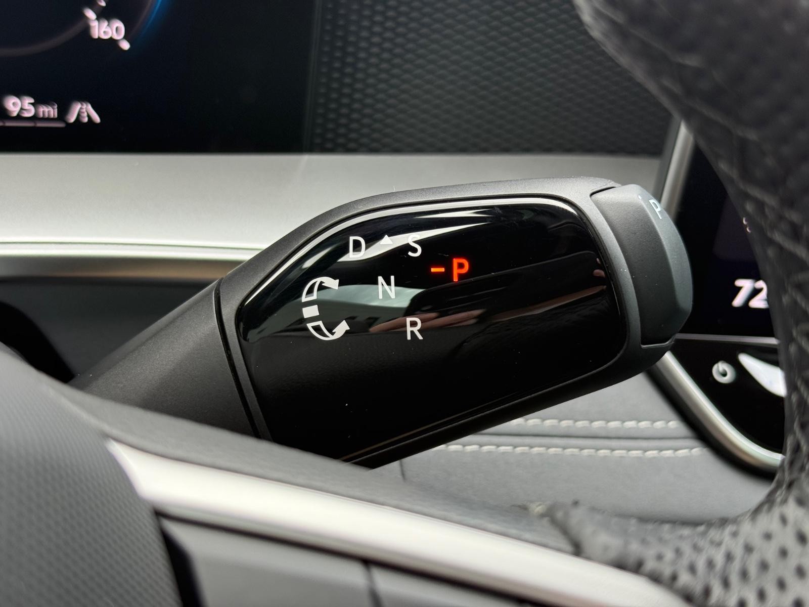 Volkswagen Tiguan Vehicle Image 17