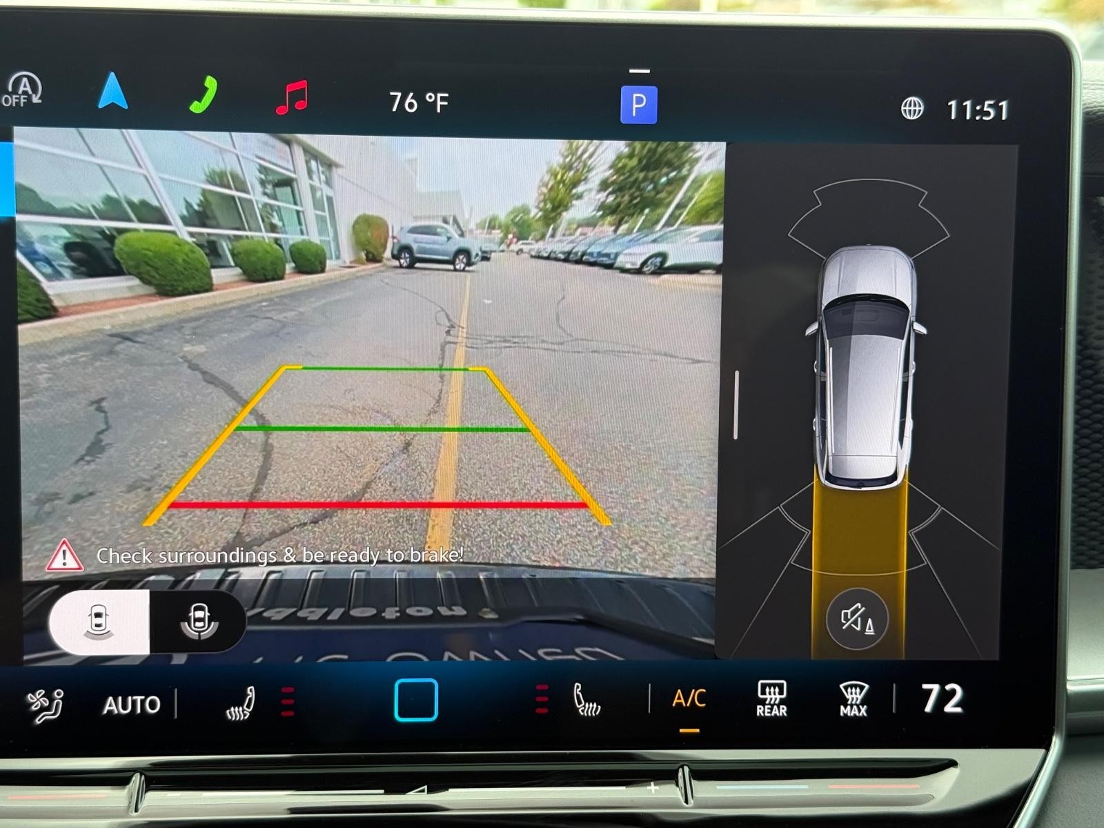 Volkswagen Tiguan Vehicle Image 18