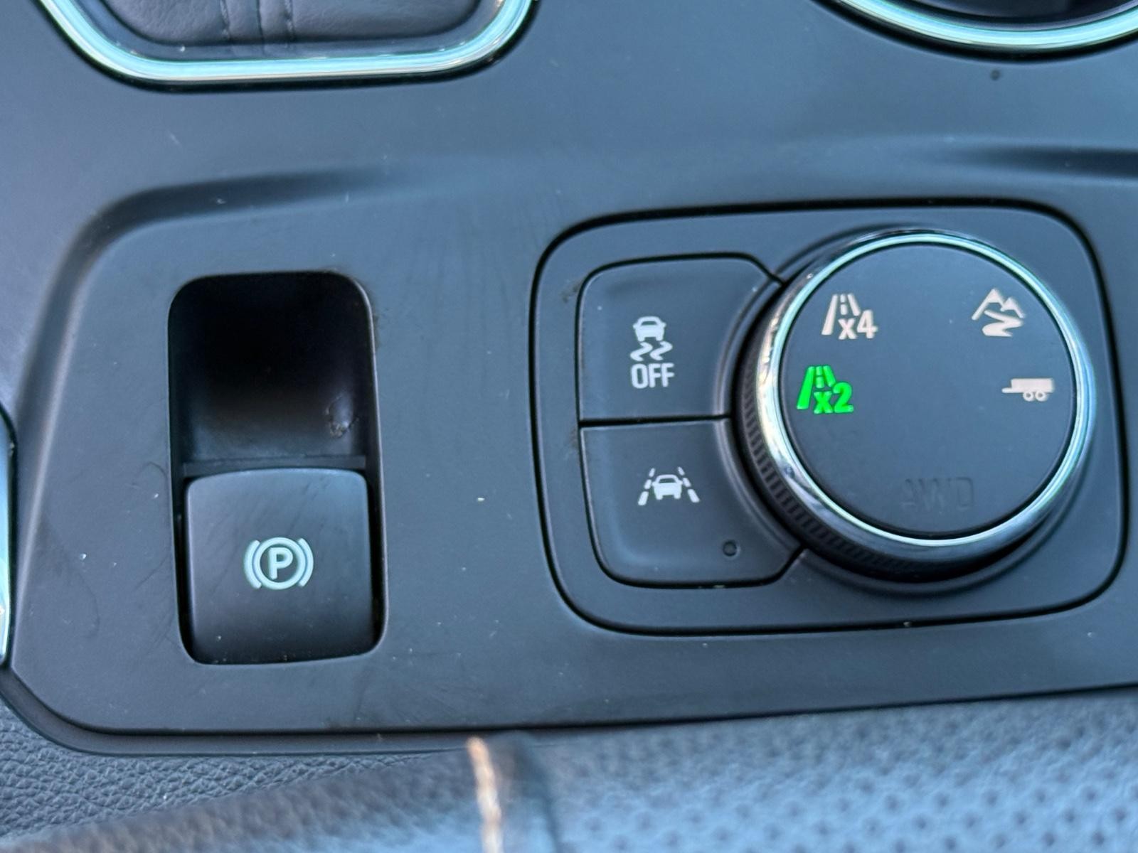 Chevrolet Traverse Vehicle Full-screen Gallery Image 24