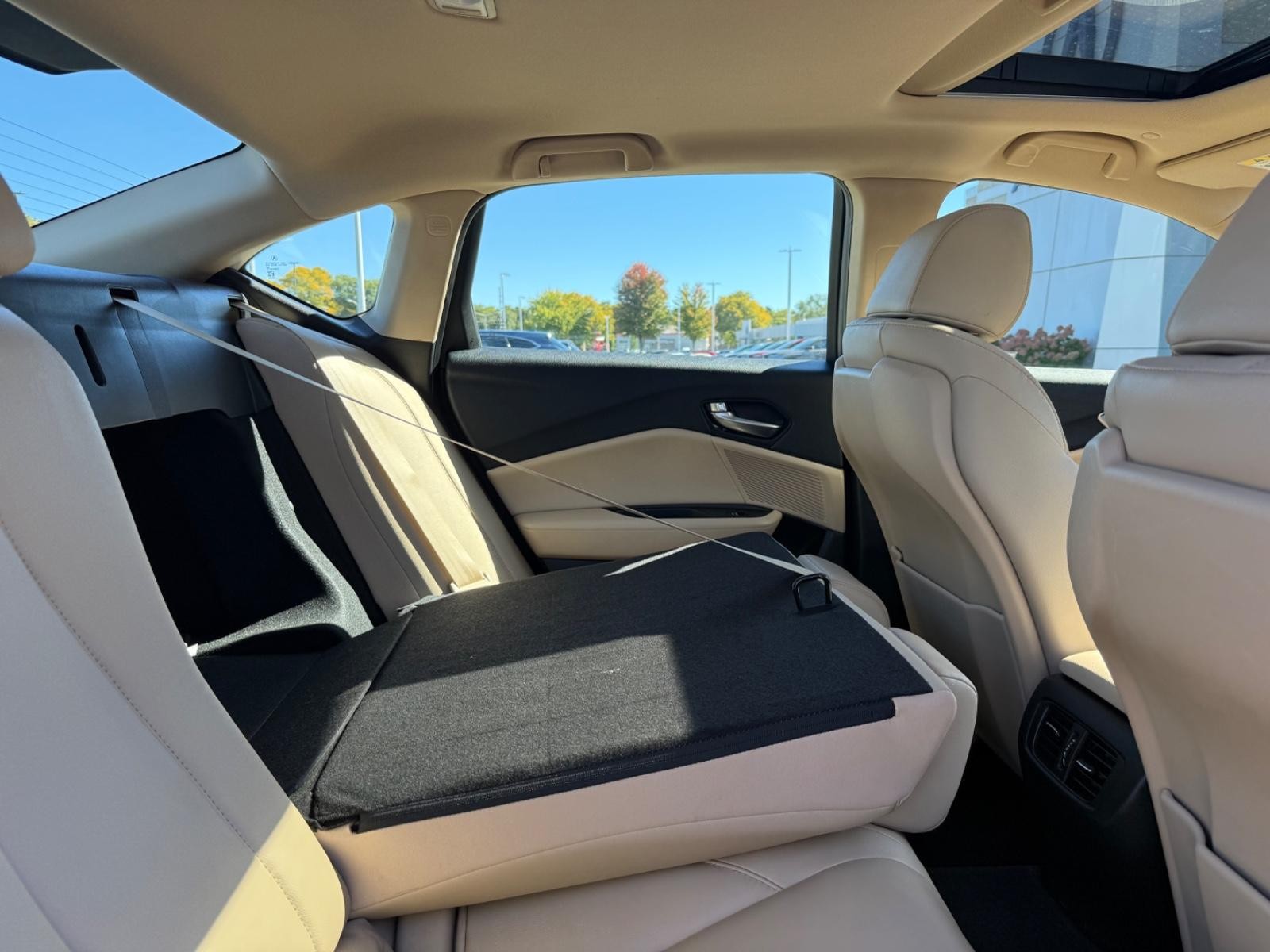 Acura TLX Vehicle Image 11