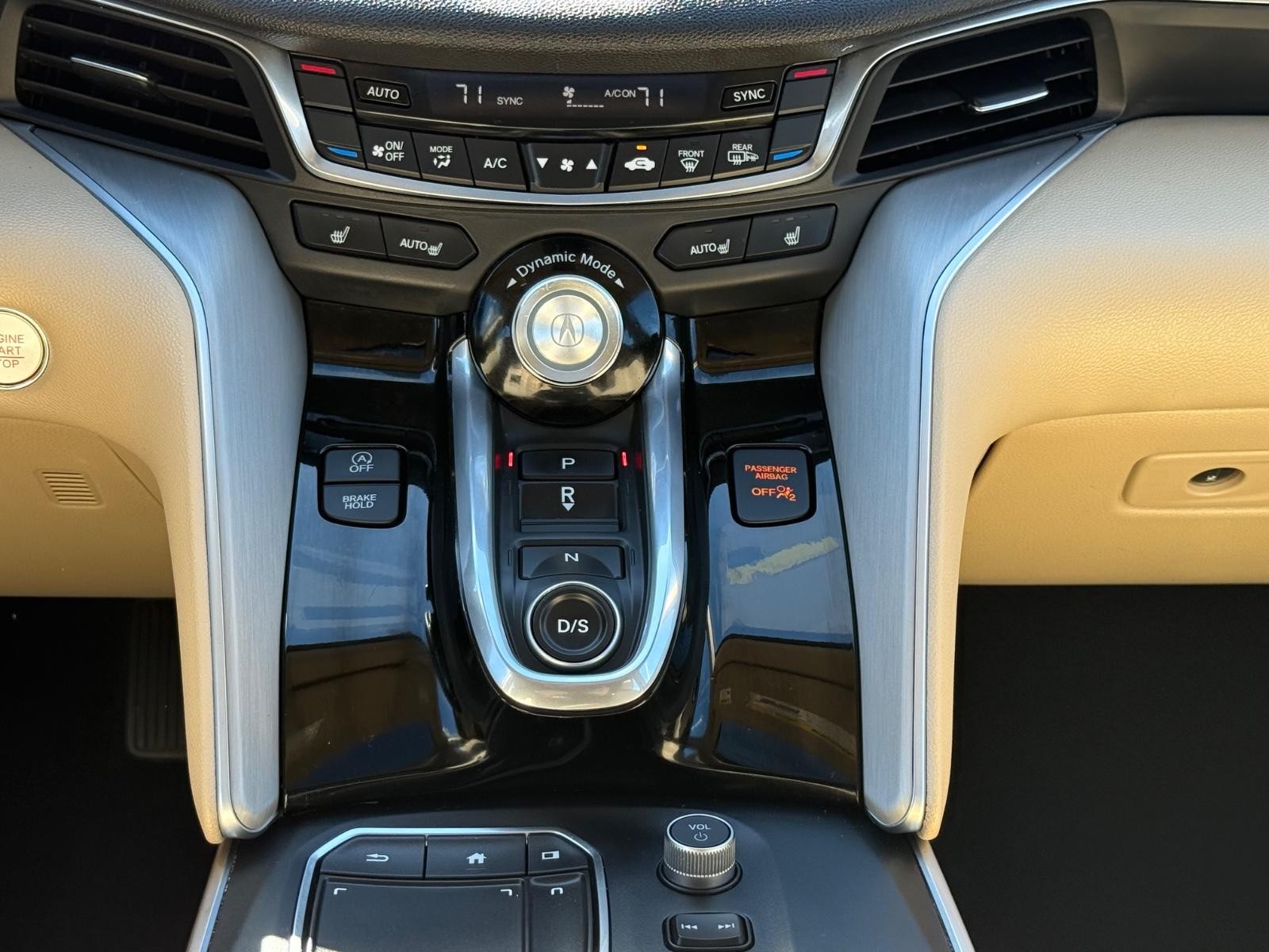 Acura TLX Vehicle Image 14
