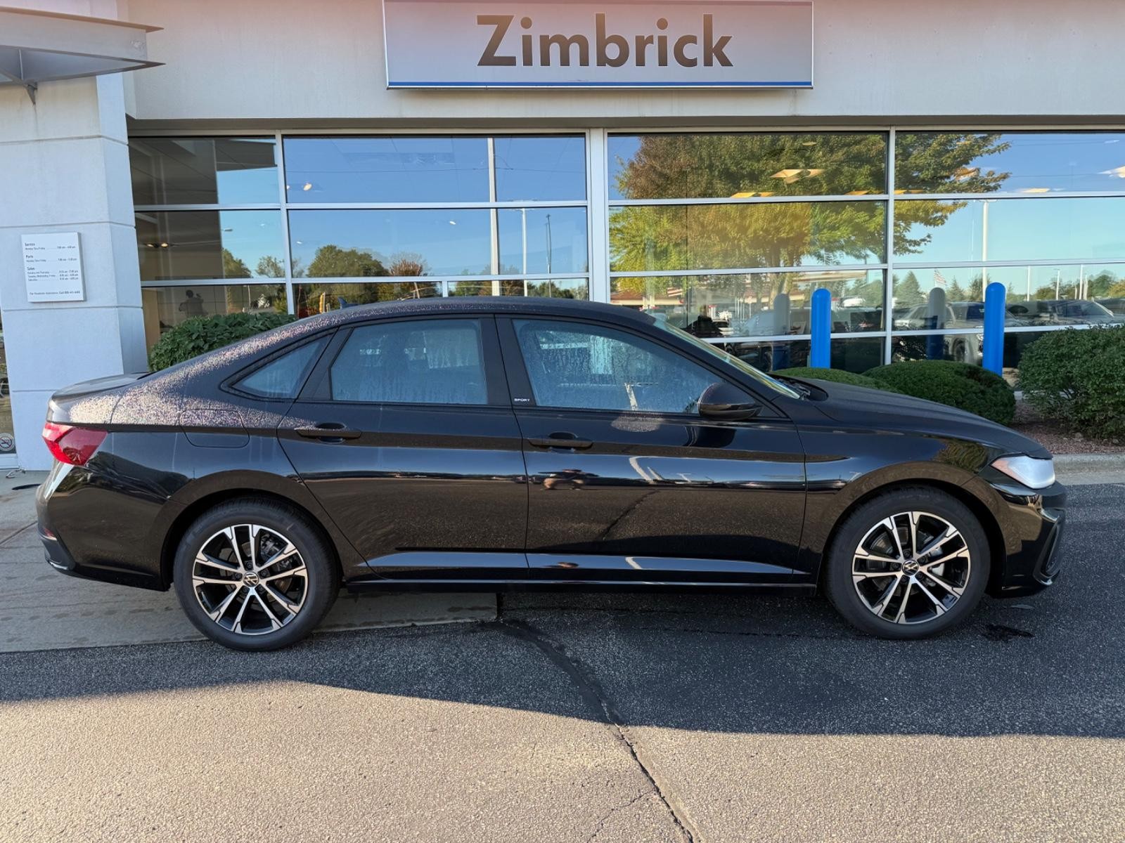 Volkswagen Jetta Vehicle Image 02