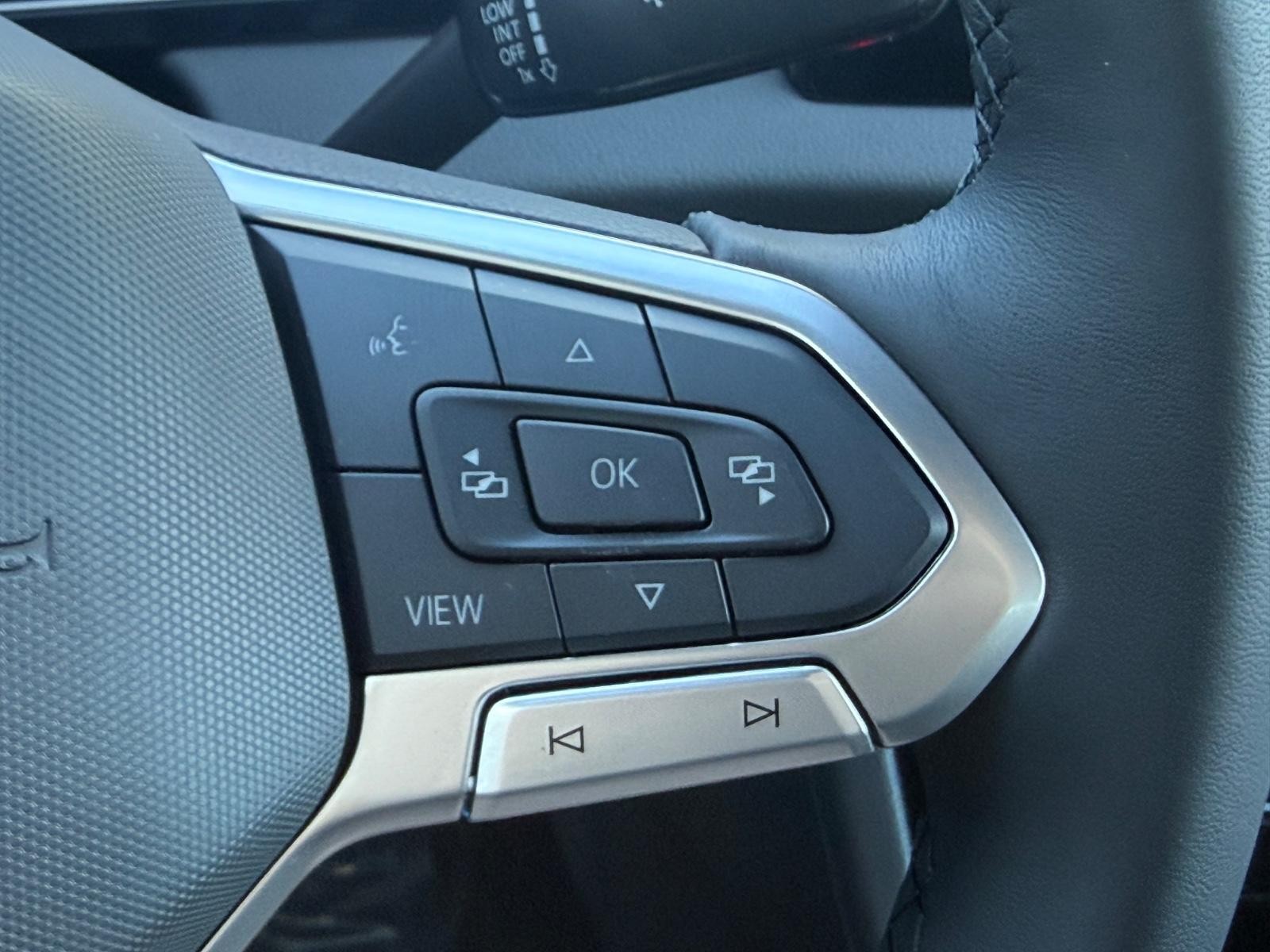 Volkswagen Jetta Vehicle Image 12