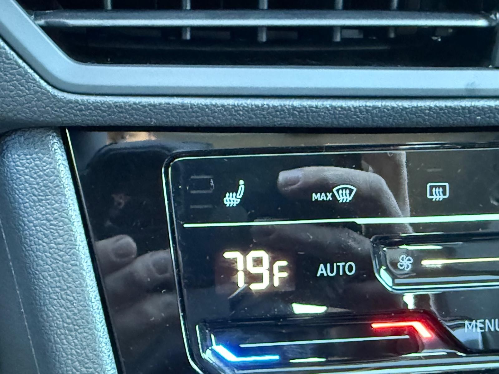 Volkswagen Jetta Vehicle Image 14