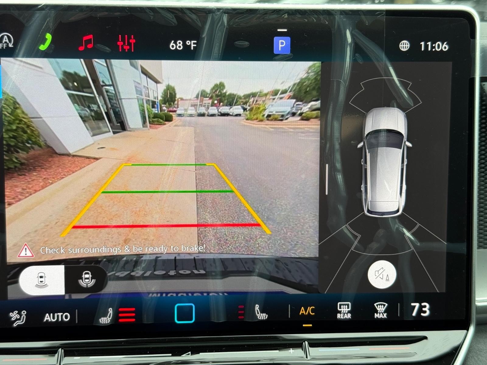 Volkswagen Tiguan Vehicle Image 13