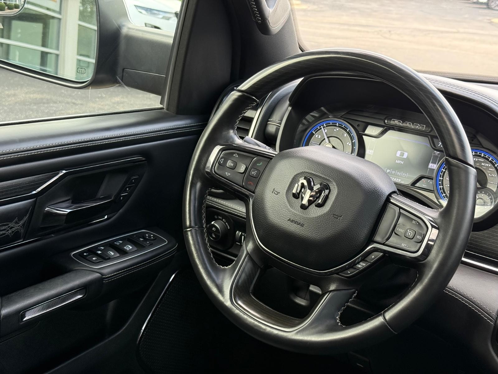 Ram 1500 Vehicle Image 14
