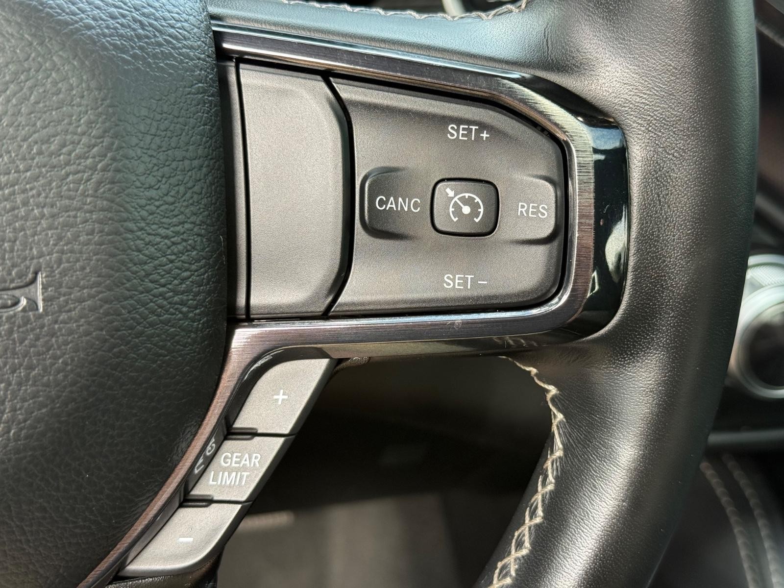 Ram 1500 Vehicle Image 19