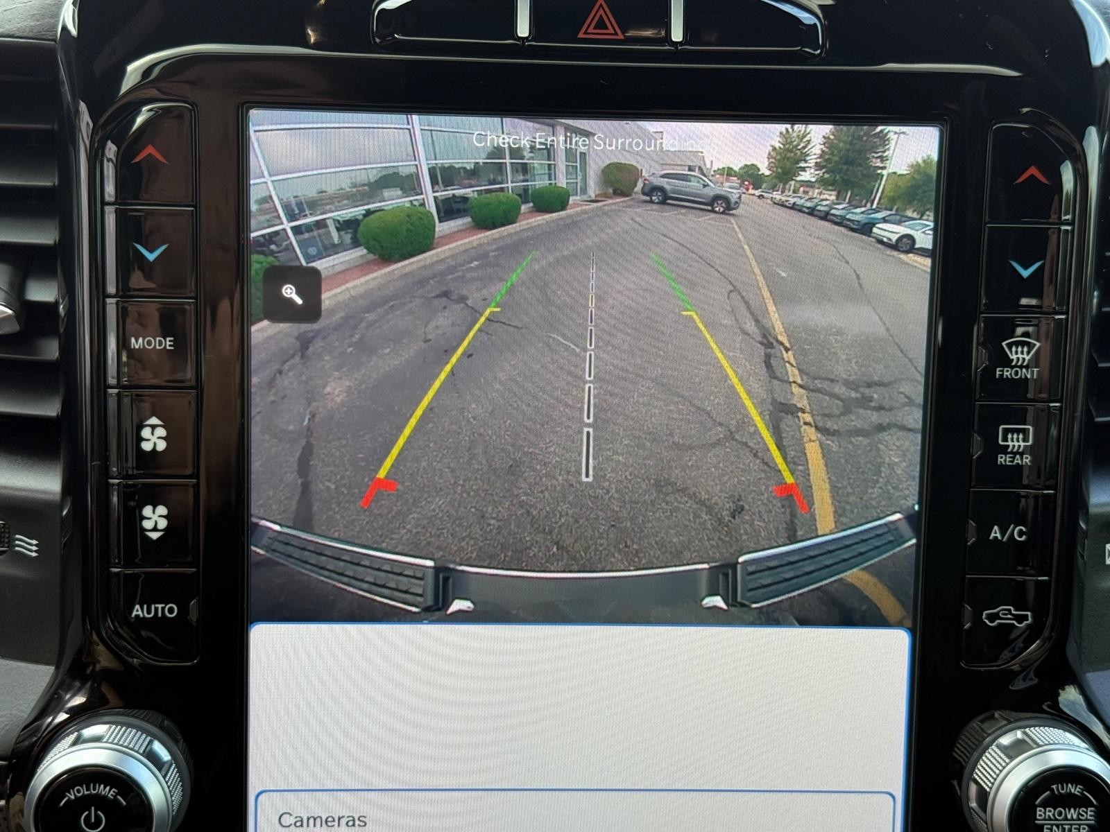 Ram 1500 Vehicle Image 40