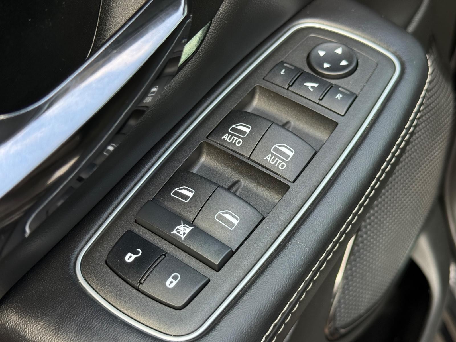 Ram 1500 Vehicle Image 42