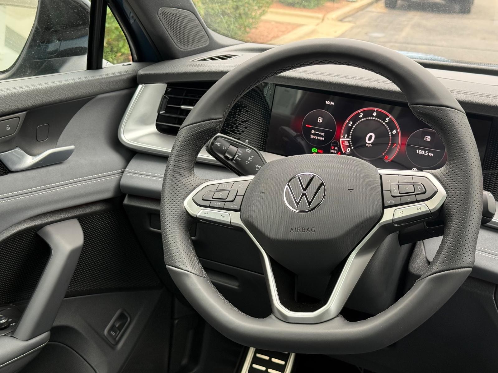 Volkswagen Tiguan Vehicle Image 08