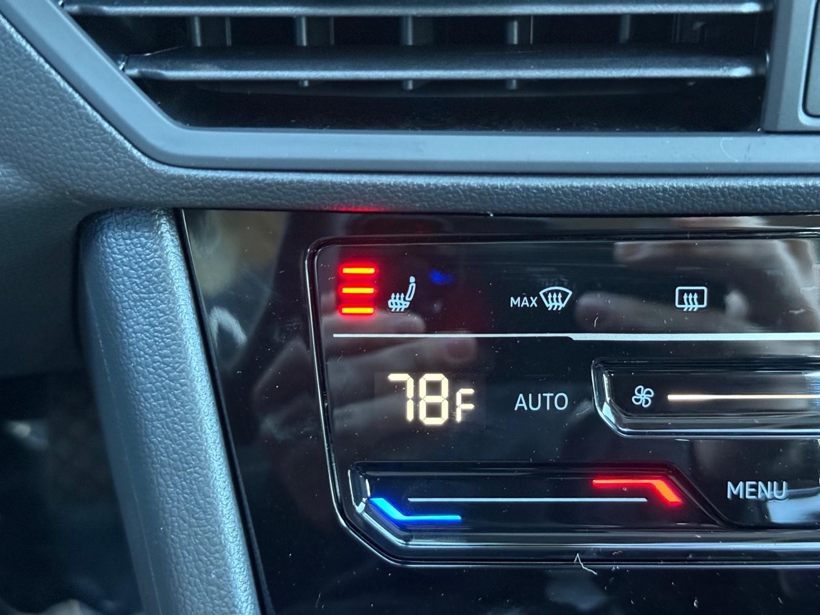 Volkswagen Jetta Vehicle Image 14