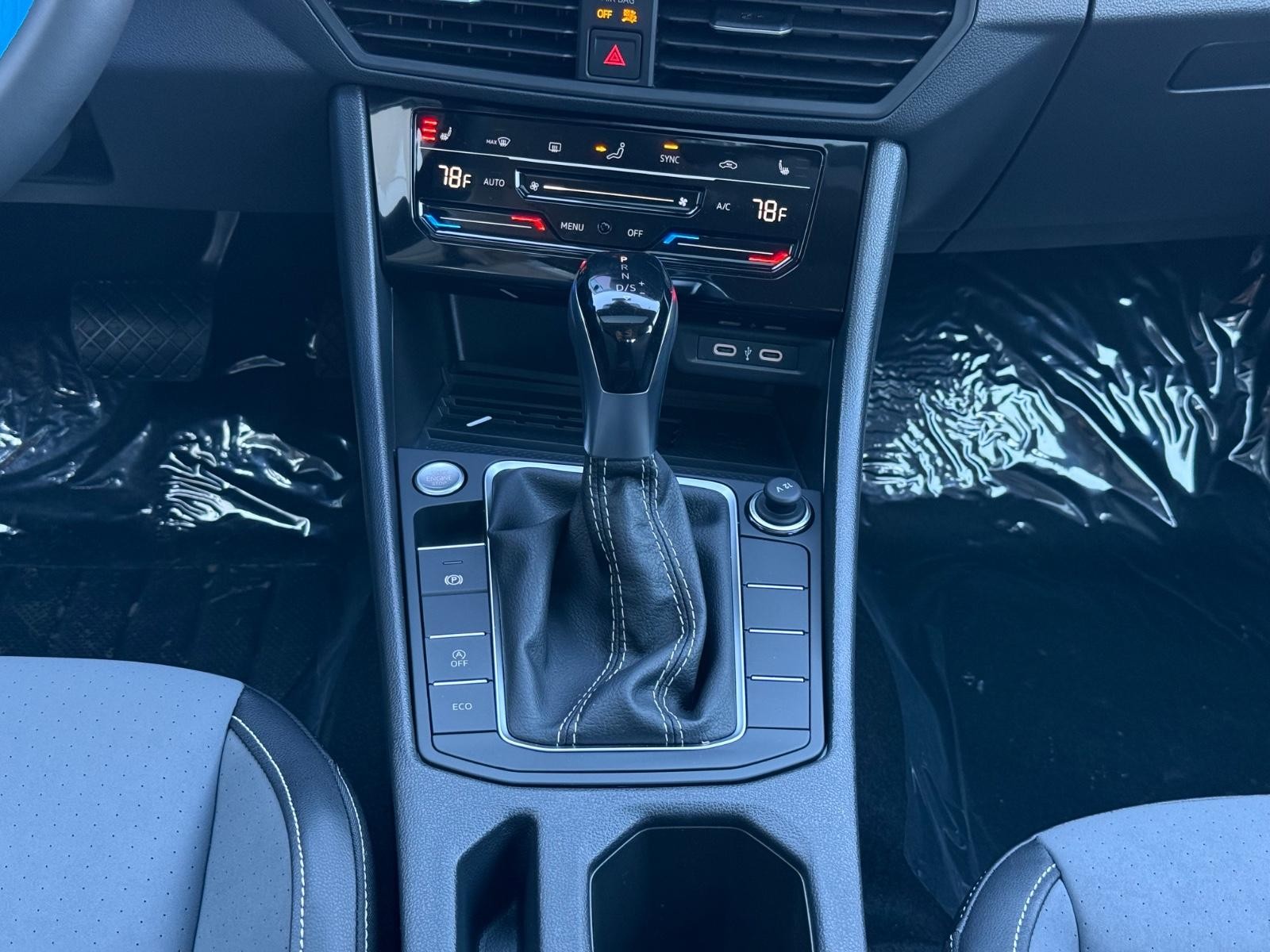 Volkswagen Jetta Vehicle Image 08