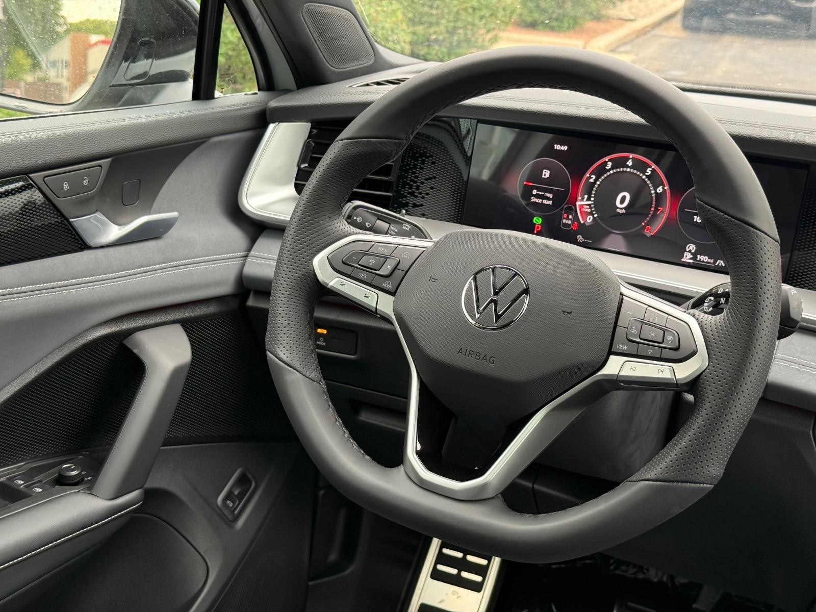Volkswagen Tiguan Vehicle Image 08