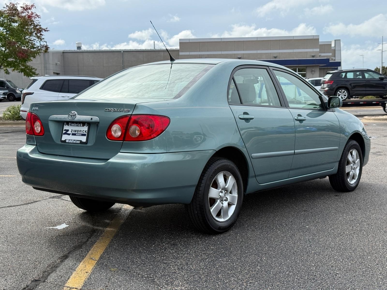 Toyota Corolla Vehicle Image 03