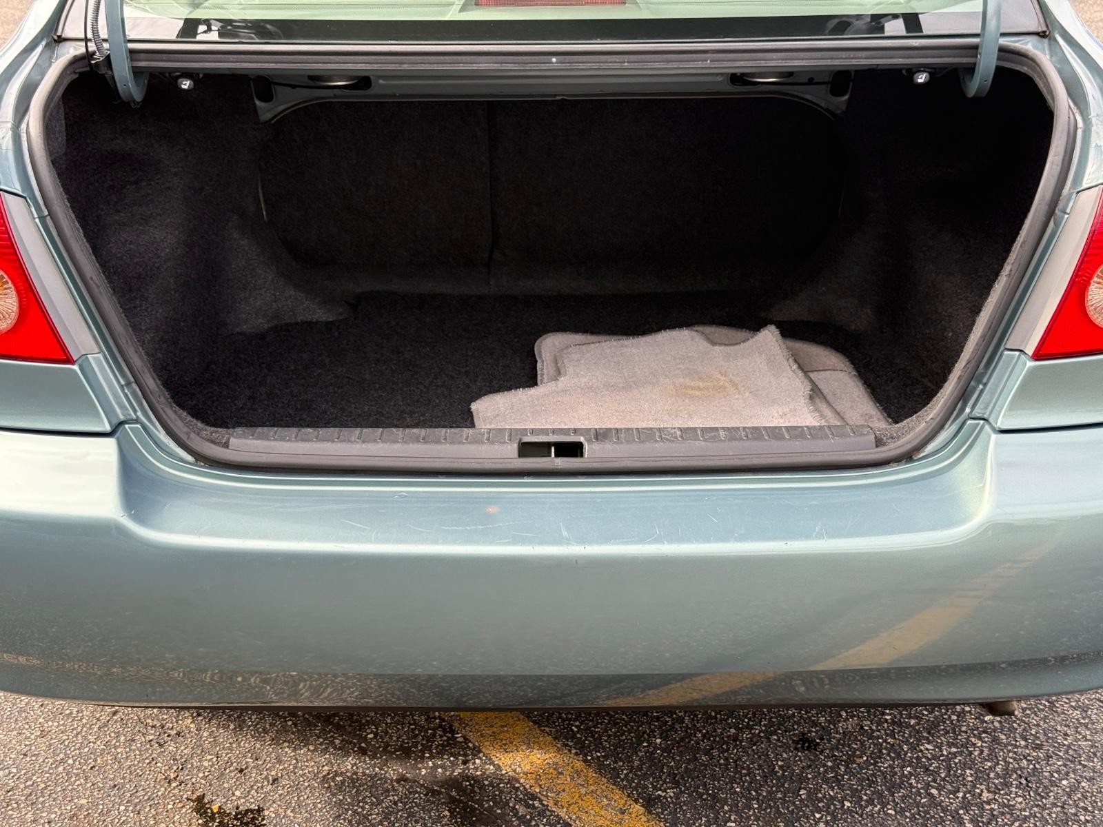Toyota Corolla Vehicle Image 06
