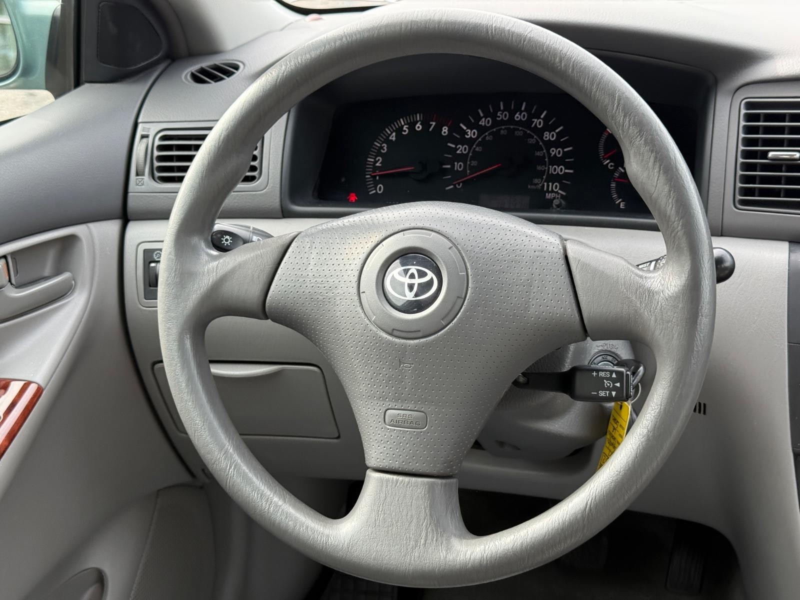 Toyota Corolla Vehicle Image 12
