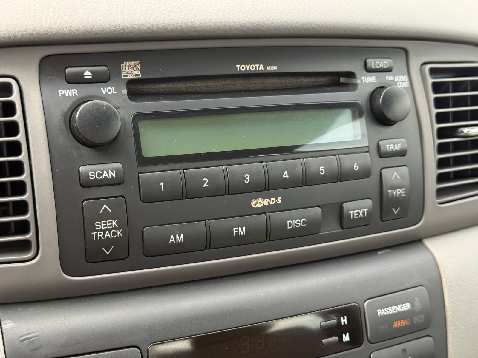 Toyota Corolla Vehicle Image 13
