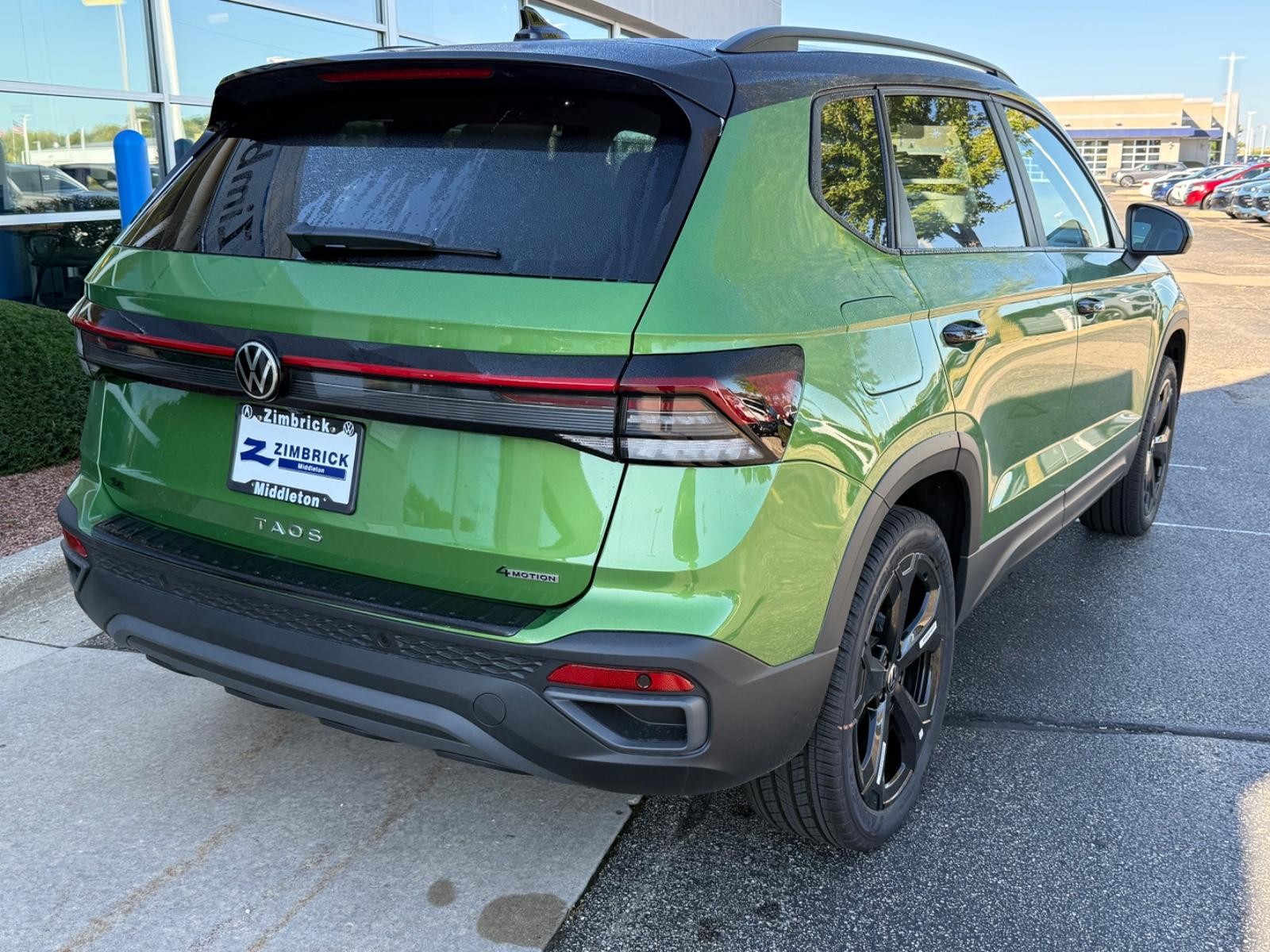 Volkswagen Taos Vehicle Image 03