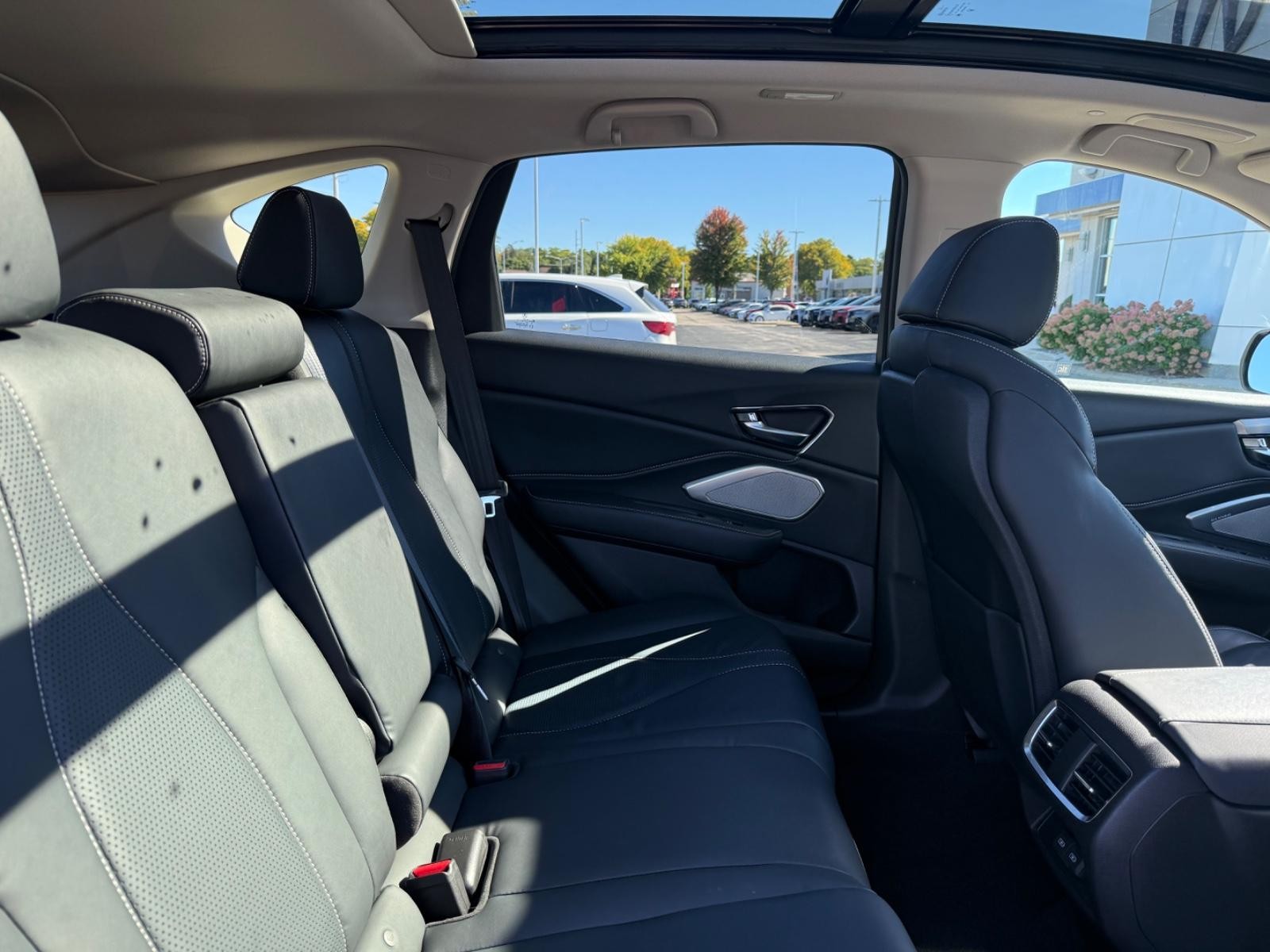 Acura RDX Vehicle Image 10