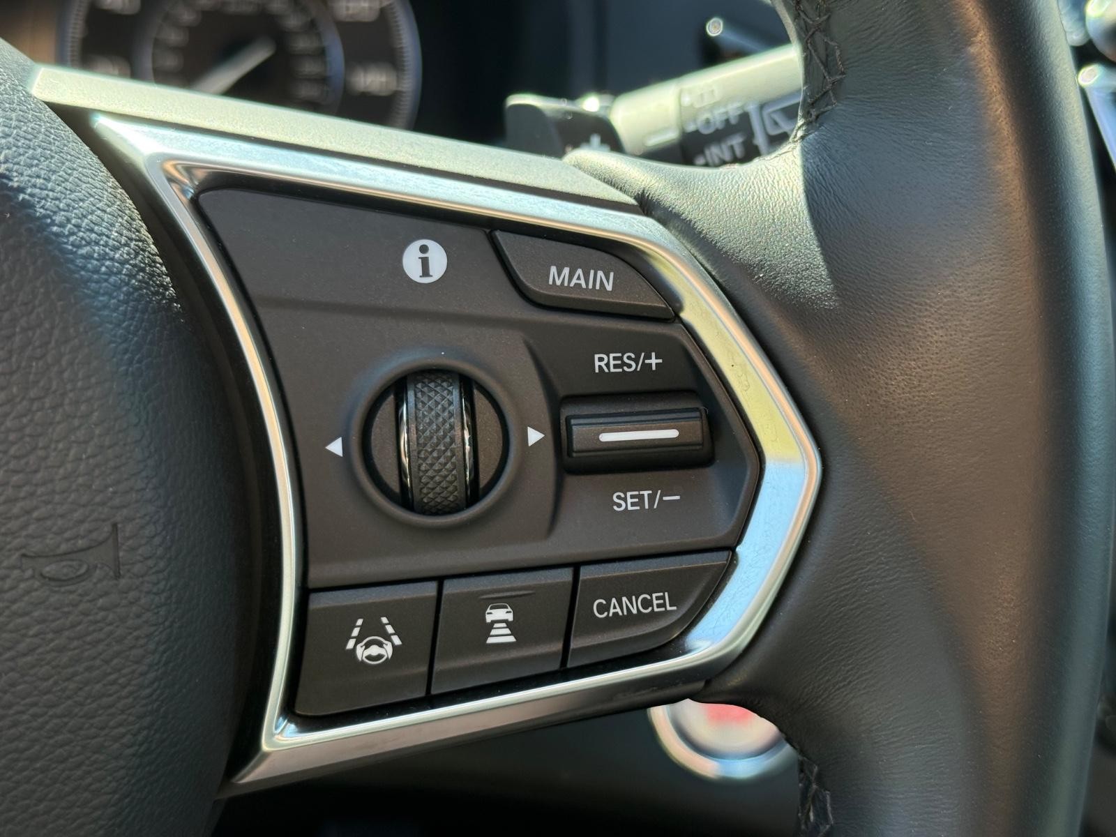 Acura RDX Vehicle Image 18