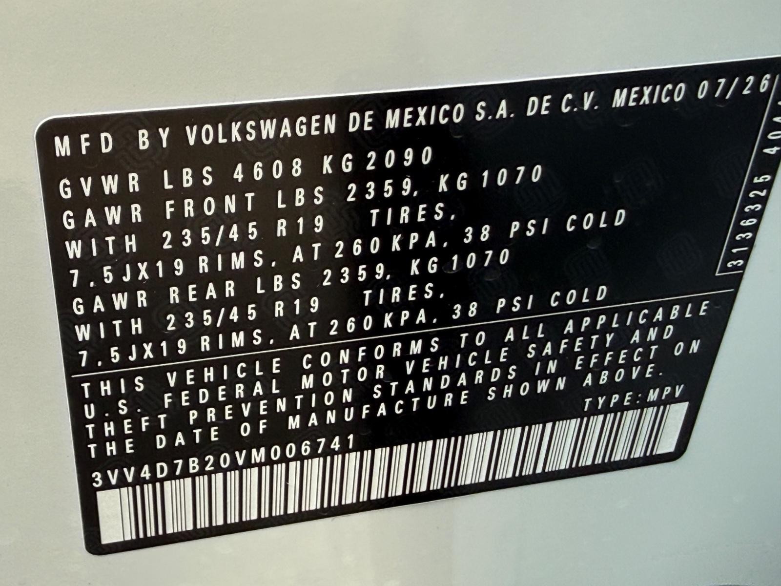 Volkswagen Taos Vehicle Image 18