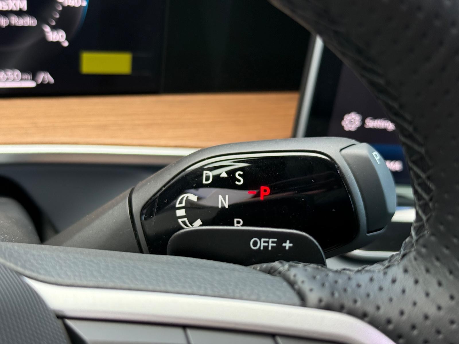 Volkswagen Tiguan Vehicle Image 12