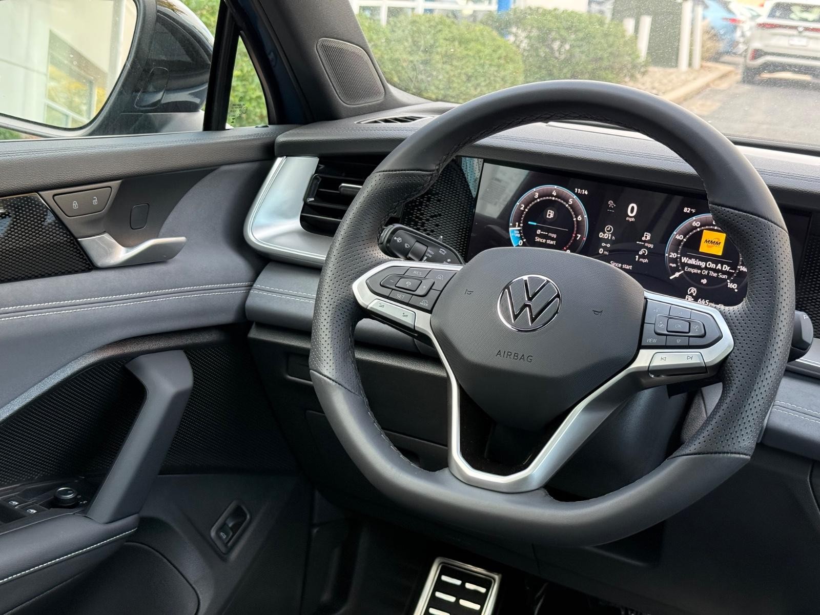 Volkswagen Tiguan Vehicle Image 08