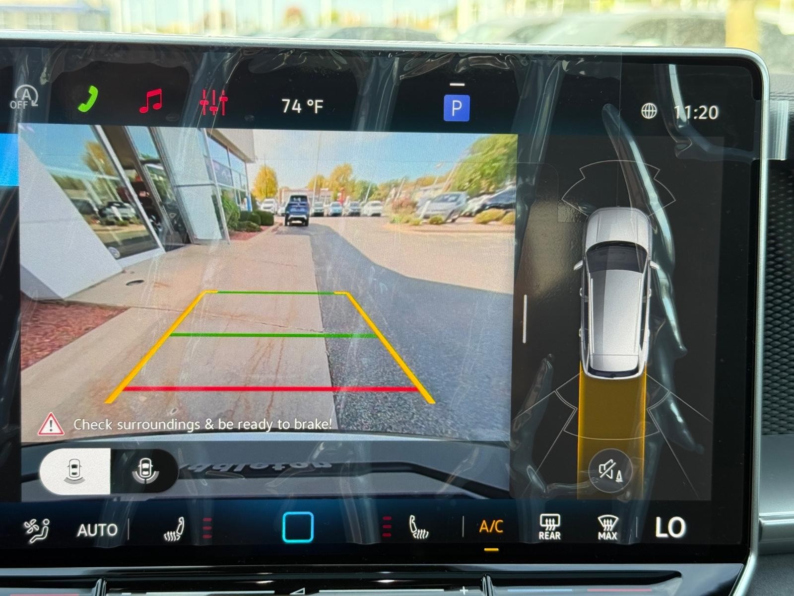 Volkswagen Tiguan Vehicle Image 13