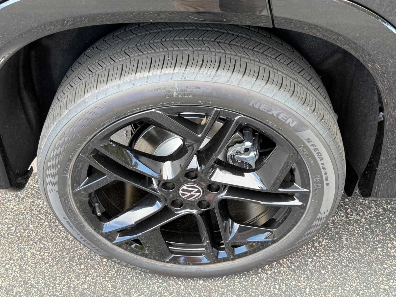 Volkswagen Tiguan Vehicle Image 04