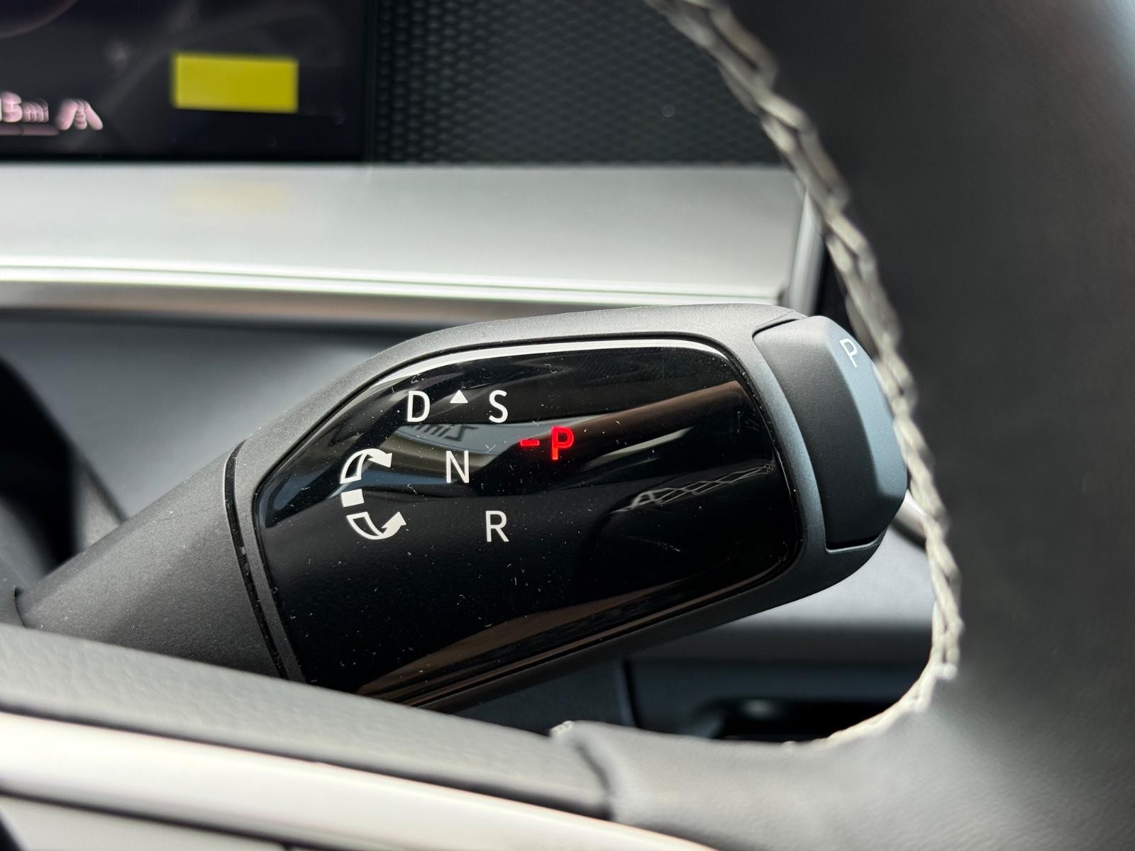 Volkswagen Tiguan Vehicle Image 12