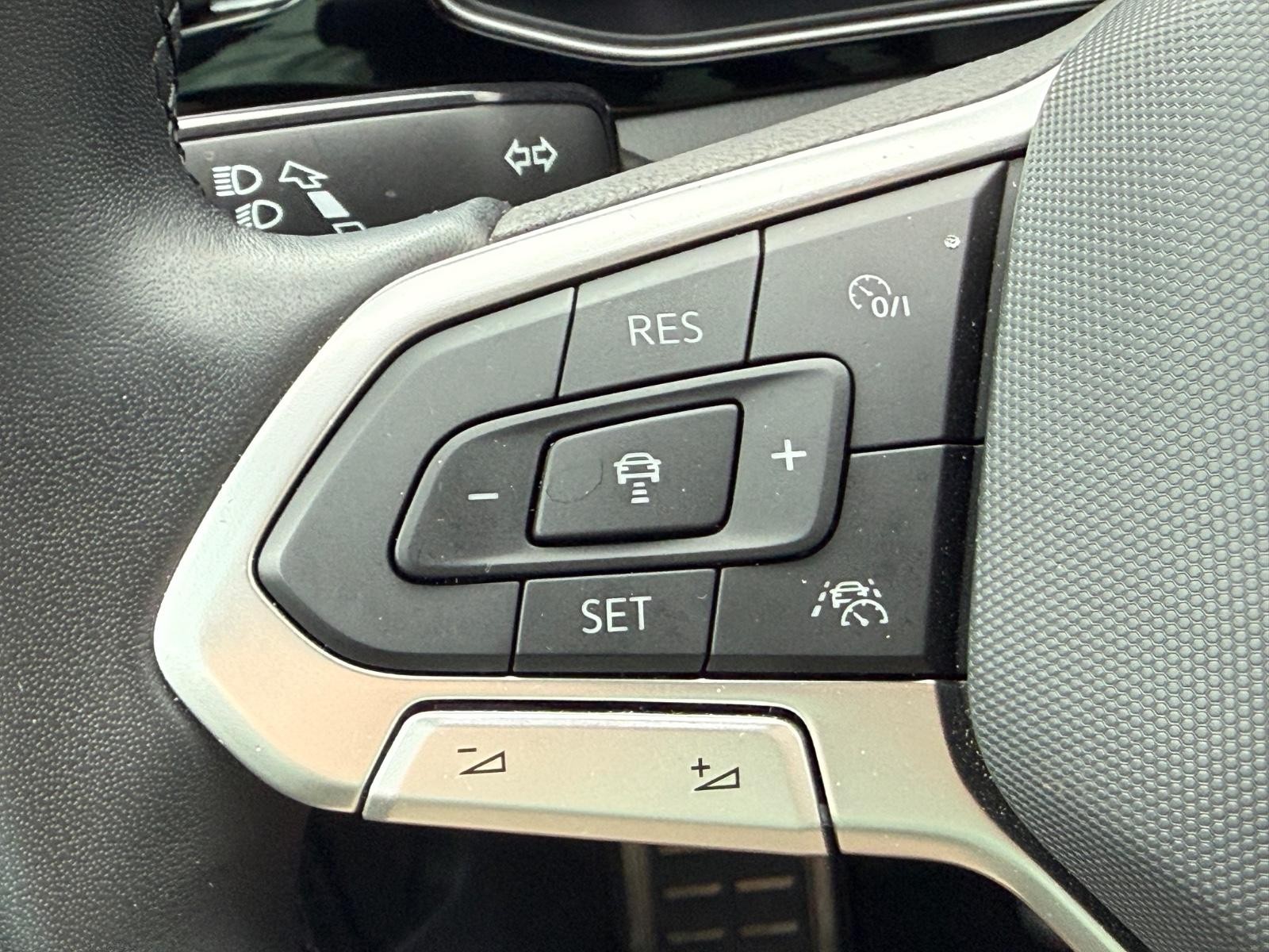 Volkswagen Jetta Vehicle Image 16