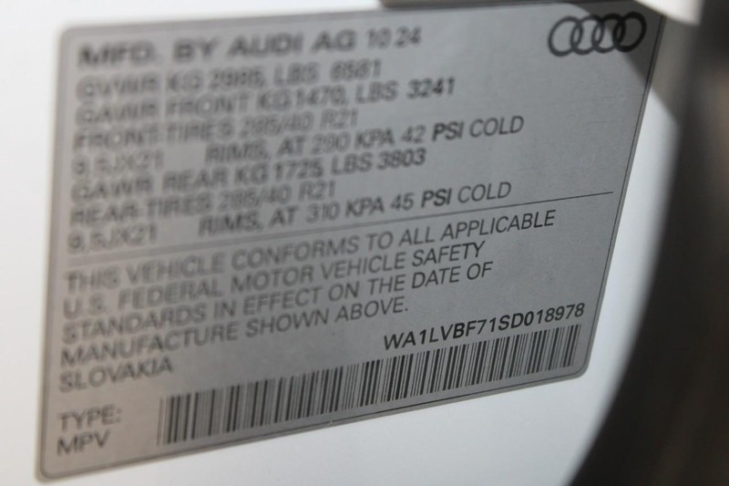 Audi Q7 Vehicle Image 17