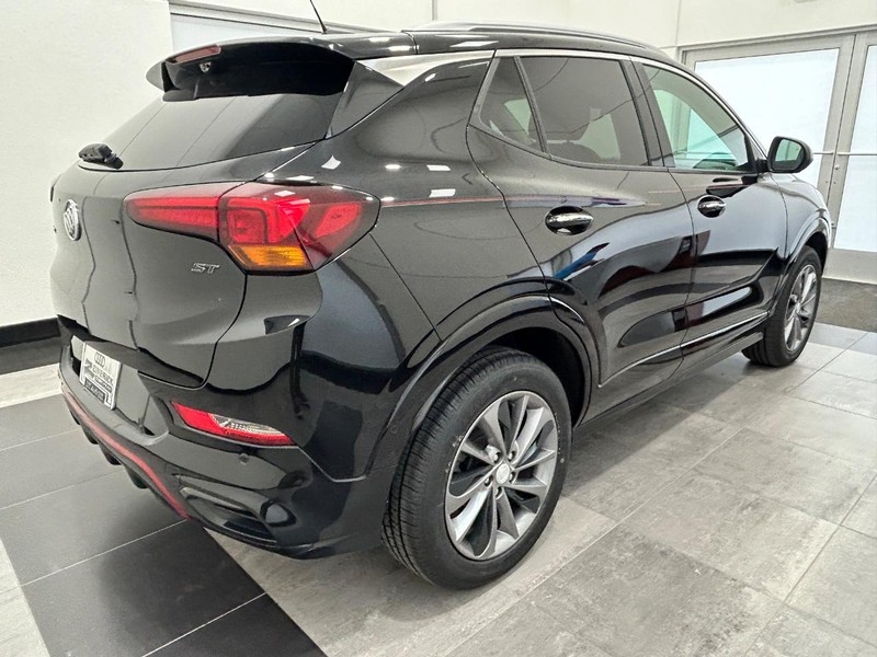 Buick Encore GX Vehicle Image 2