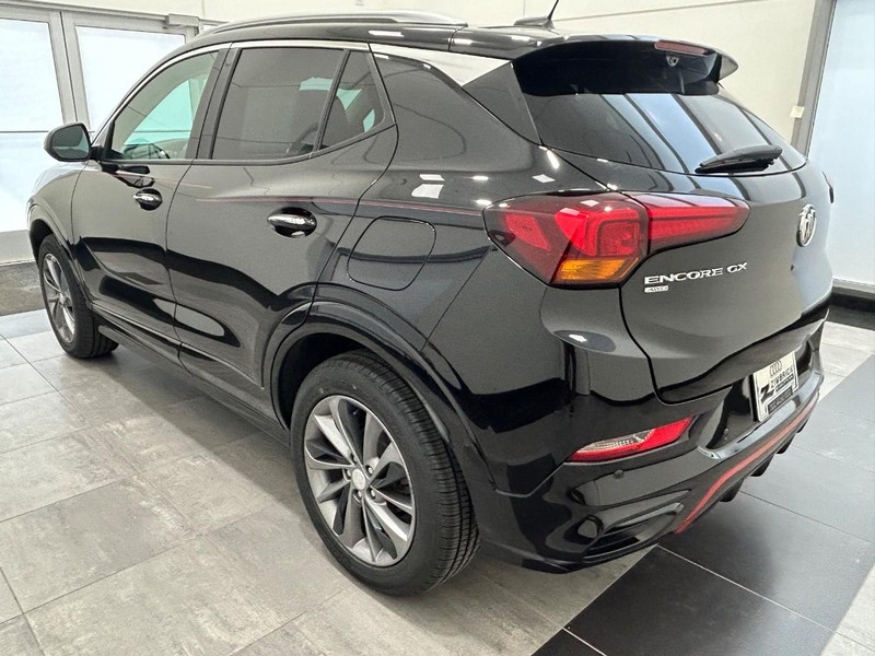 Buick Encore GX Vehicle Image 4