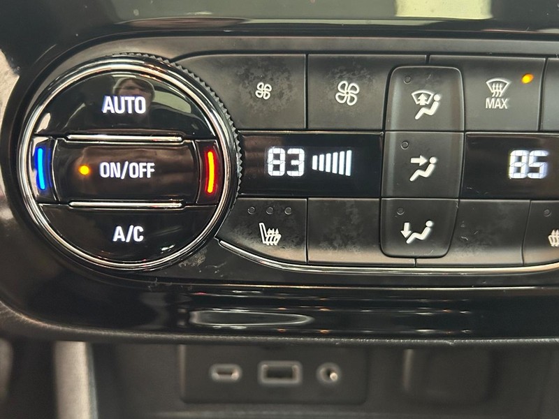 Buick Encore GX Vehicle Image 18