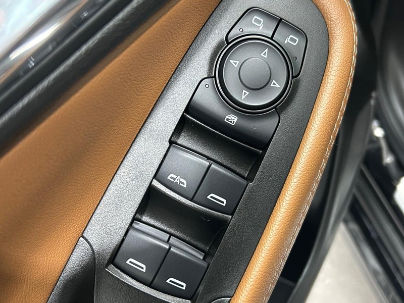 Buick Encore GX Vehicle Image 19