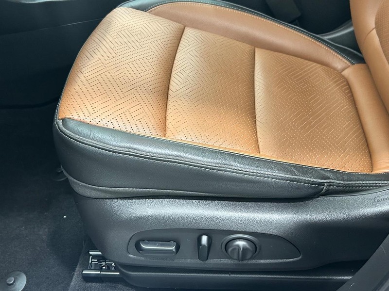 Buick Encore GX Vehicle Image 20