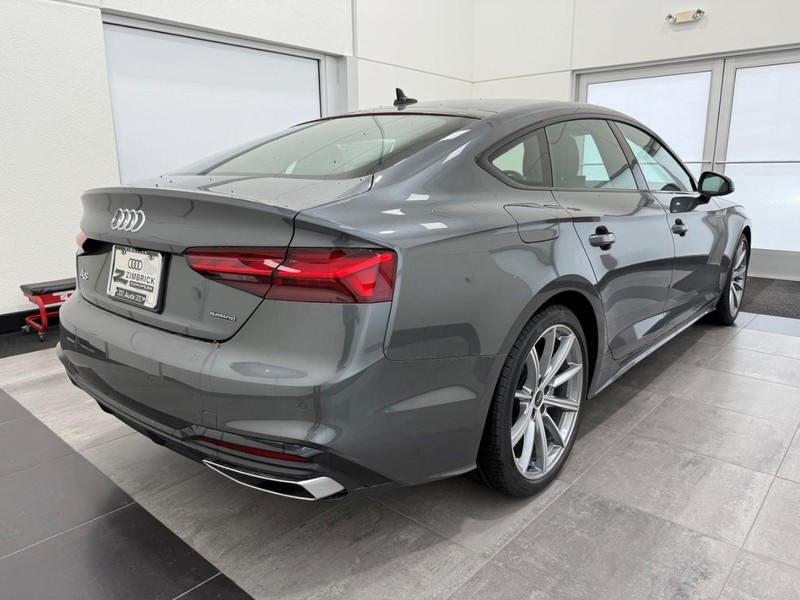 Audi A5 Sportback Vehicle Image 6