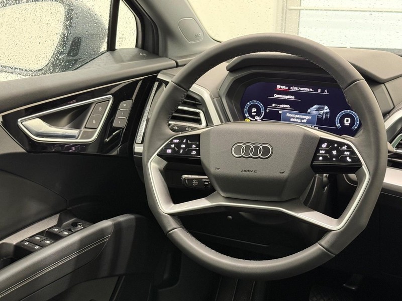Audi Q4 e-tron Vehicle Image 8